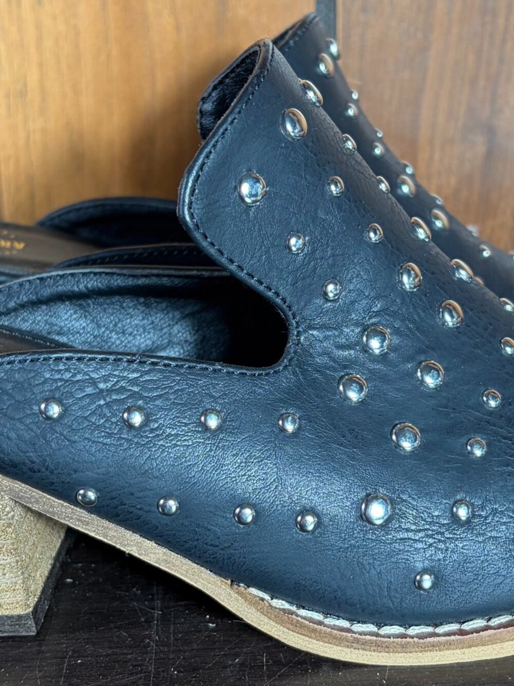 Arider Girl Pointed Toe Mules Womens Sz 5.5 Black Faux Leather w/ Silver Studs